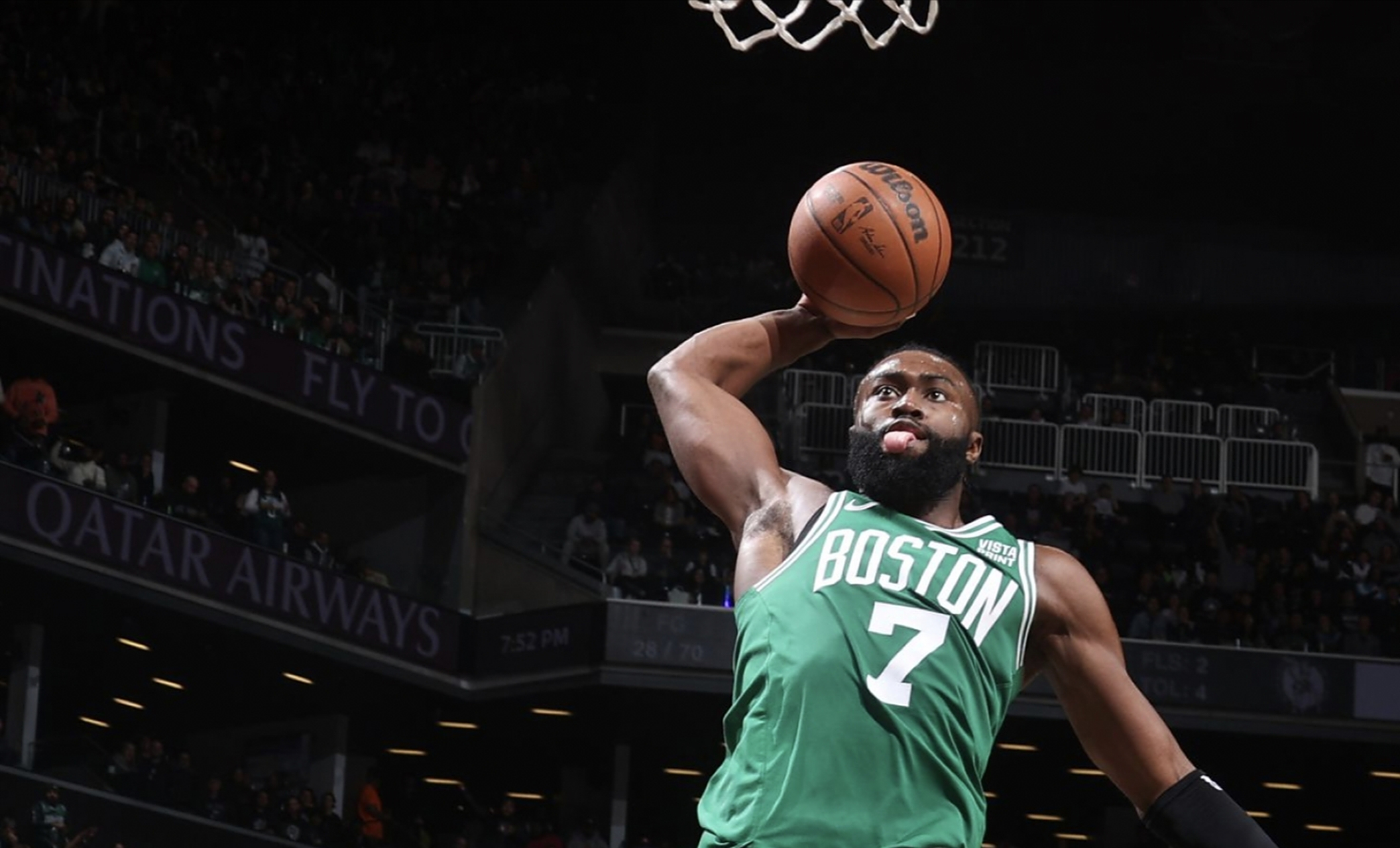 里程碑夜！新奥尔良鹈鹕战术微调，欧超杯国际比赛日刷纪录，质疑声仍在，更衣室氛围转暖的简单介绍